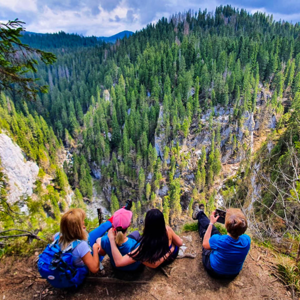 drumetie cetatile ponorului cheile galbenei