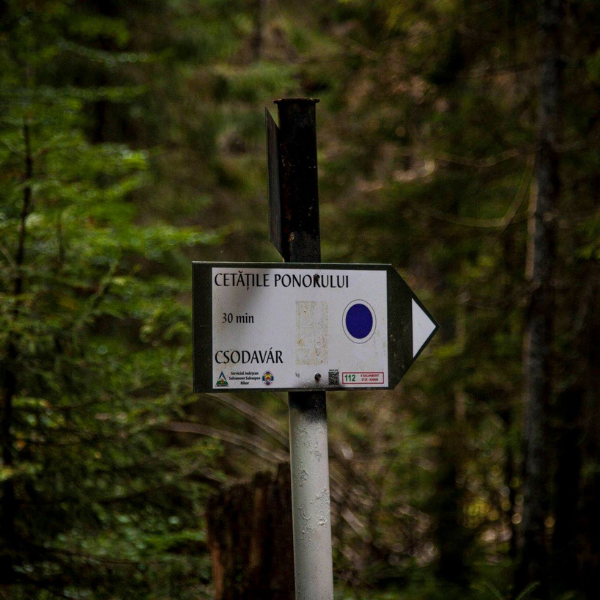drumetie cetatile ponorului cheile galbenei